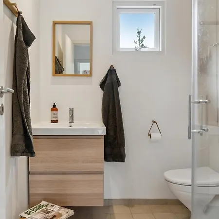 3 Bedroom Awesome In *