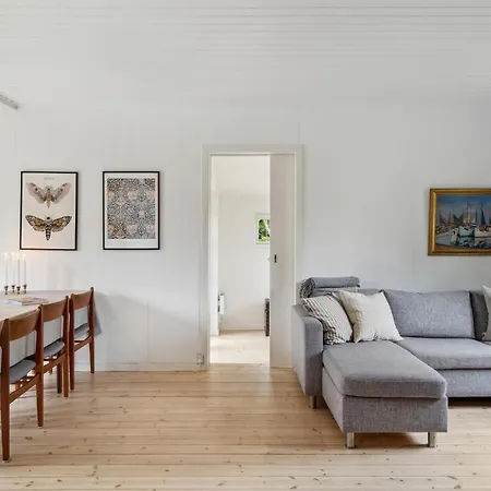 3 Bedroom Awesome In *